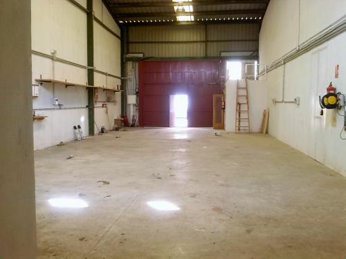 Alquier nave centro Torrevieja