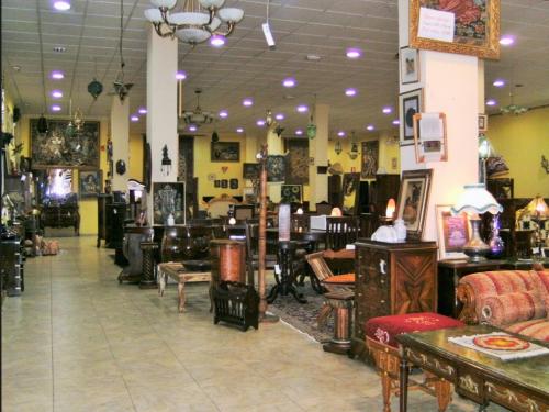 ALQUILER LOCAL 440 M2 CENTRO TORREVIEJA