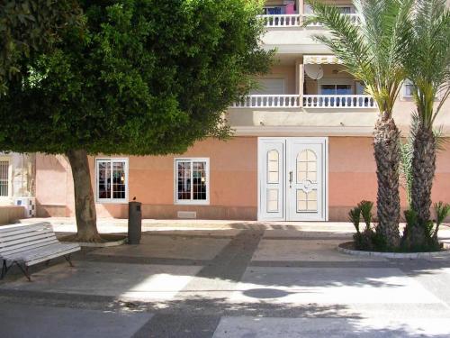 VENTA LOCAL PLAZA CALVARIO TORREVIEJA