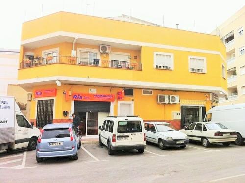 SE ALQUILA LOCAL LOCUTORIO TORREVIEJA