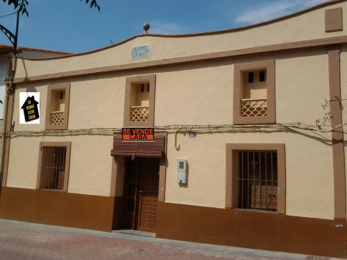 Se vende casa chalet en cuevas de vinroma