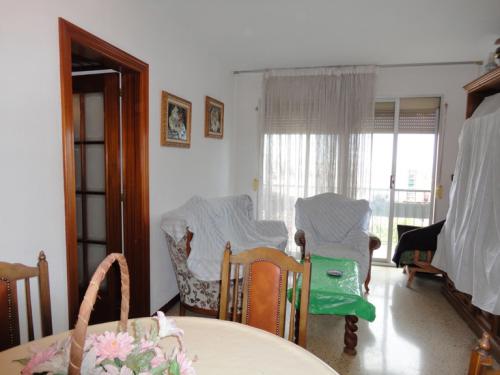 Vivienda en Venta con ascensor en la finca en Ciudad Meridiana en Barcelona