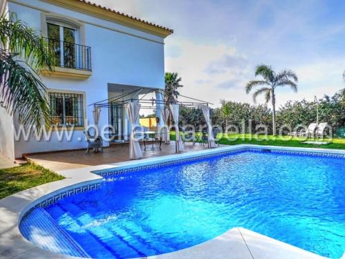 Chalet con 4 dormitorios en Marbella