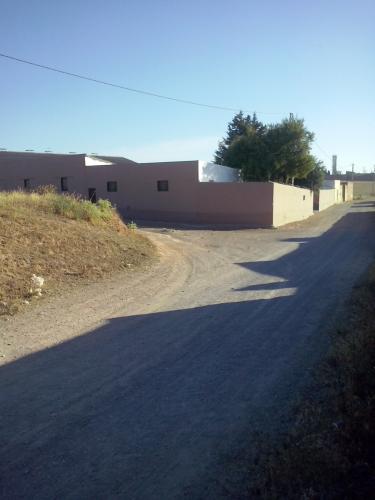 FINCA RUSTICA CON CHALET - 1300 M2 - CAMPILLOS - MALAGA