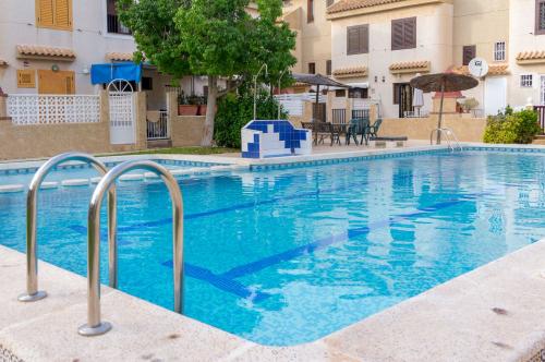 TRIPLEX 3 DORMITORIOS LOS FRUTALES TORREVIEJA