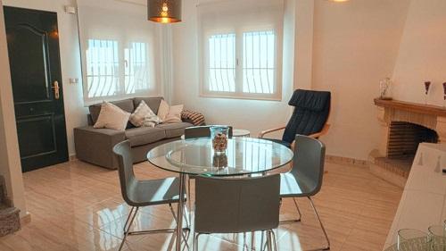 Chalet pareado. Ciudad Quesada. Sólo vacaciones. Pida presupuesto. 