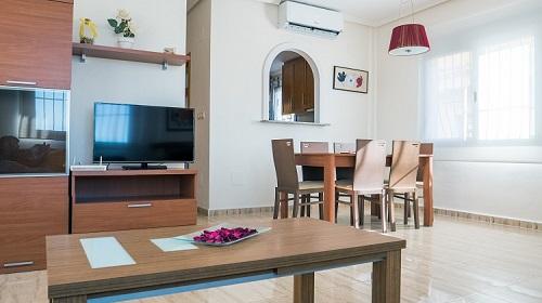 Chalet Independiente. Ciudad Quesada. Sólo alquiler vacacional.