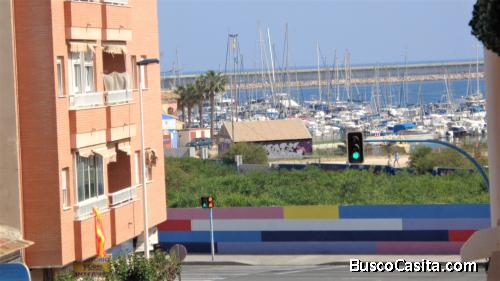 Apartamento a tan solo 100 metros de la Playa de Acequión, Torrevieja