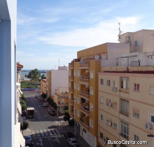 Acogedor Apartamento en Torrevieja a tan solo 300 metros de la Playa de Acequión