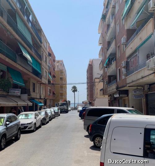 Apartamento a solo 200 metros de la Playa de Acequion