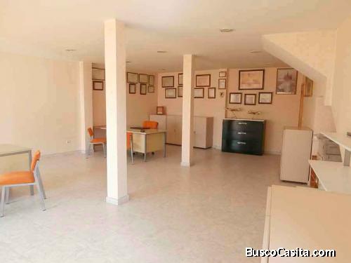 Vendo local, oficina o despacho