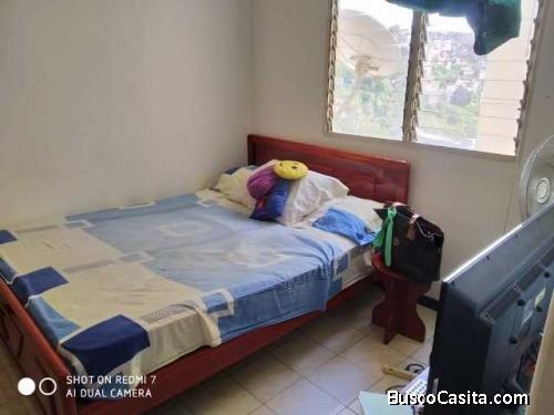 Habitación en alquiler en Lomas del Avila 