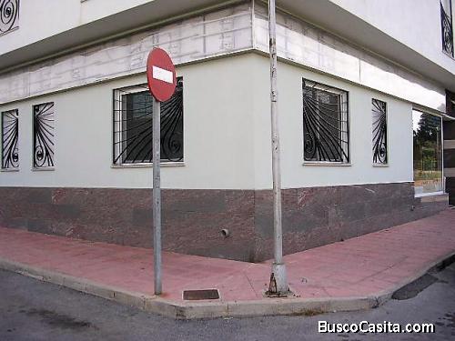 Alquiler local estética y peluquera san javier