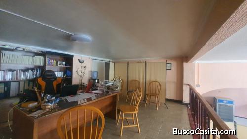 EN ESPAÑA, VALENCIA, GRAO DE GANDIA, CERCA DEL PUERTO Y DE LA PLAYA, SE ALQUILA O VENDE LOCAL COMERC