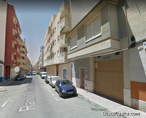 Venta dúplex con local comercial centro Torrevieja 