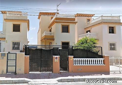 Venta chalet independiente 3d 2b playa Torrevieja