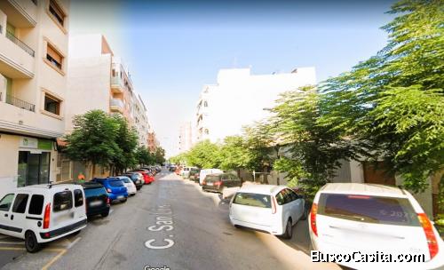 Alquiler local 80 m2 centro Torrevieja