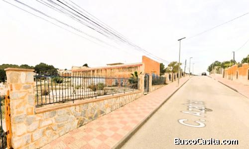 Alquiler parcela 3.600 m2, Nave 220 m2 Jacarilla